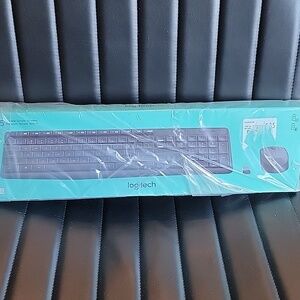 BRAND NEW NEVER USED OR OPENED Logitech MK235 Wireless Keyboard - Black